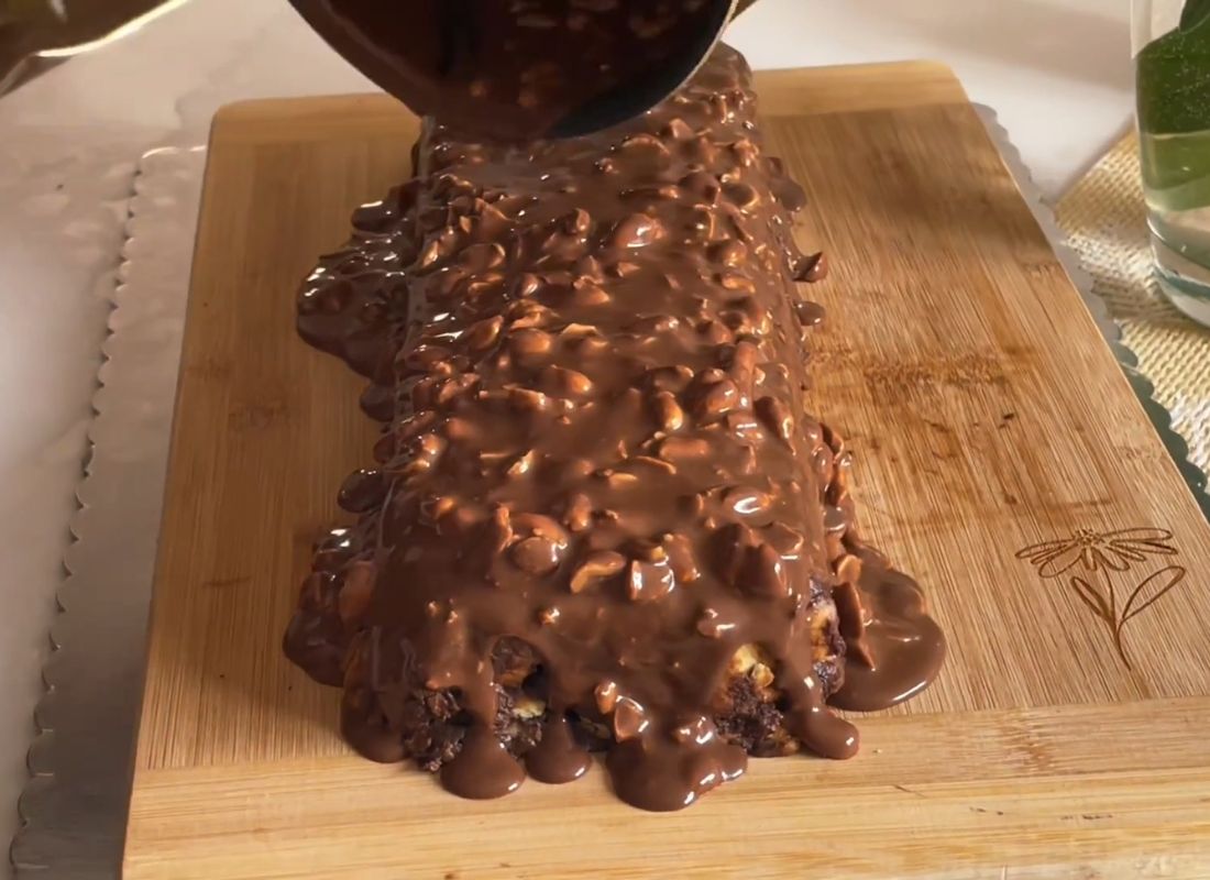 Kolač sa čokoladom i kikirikijem